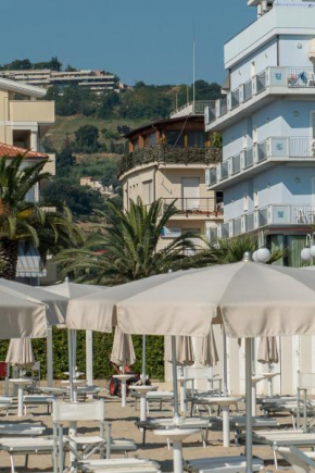 Отель Residenza Palazzo Gasparroni  Торторето